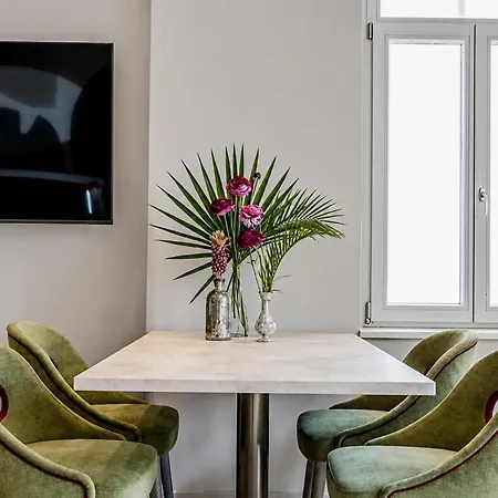 1 Bedroom Lovely In