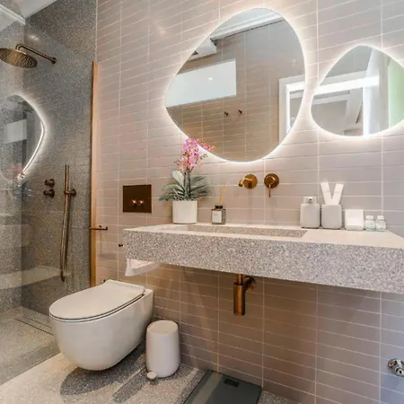 1 Bedroom Lovely In * זאדאר