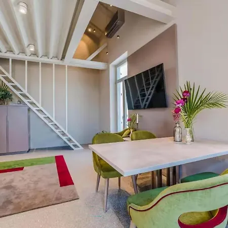 1 Bedroom Lovely In *