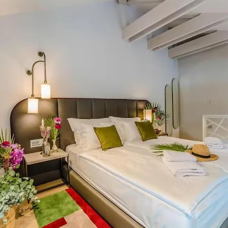1 Bedroom Lovely In